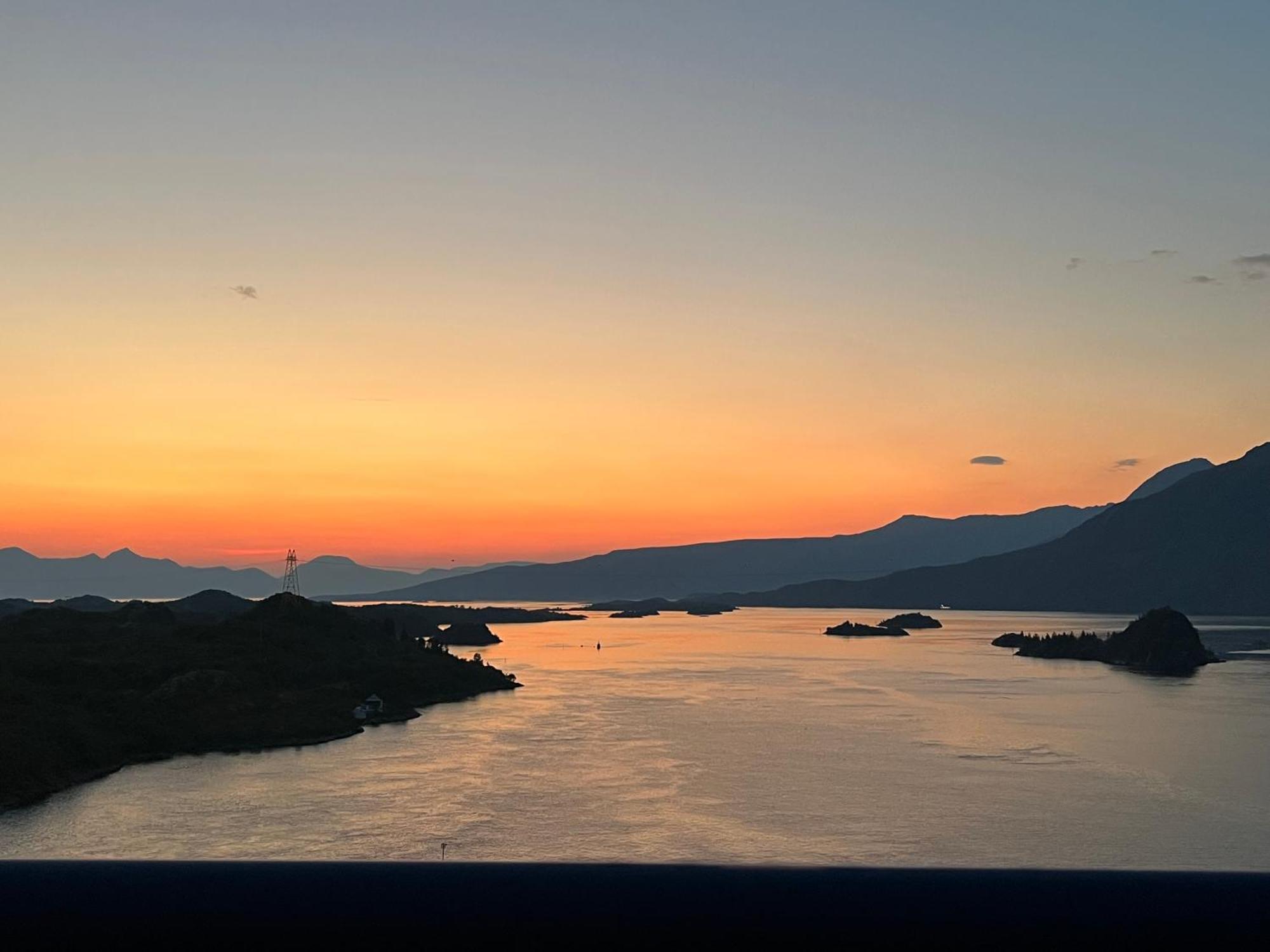 Lofoten And Vesteralen Kveldro Myrland Esterno foto